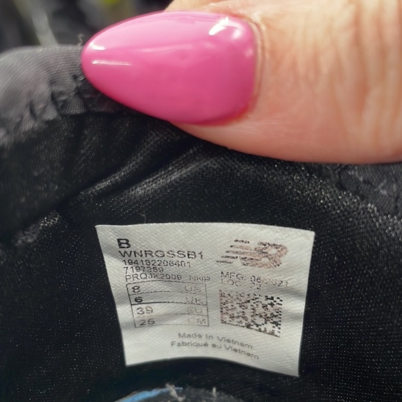 New Balance Nergize Sport Women's Sneakers Size 8 Cushioned Shoes Black - Picture 9 of 9